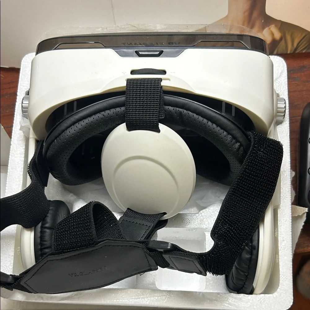 Smartphone Virtual reality glasses Elegiant VR Headset - Black and White